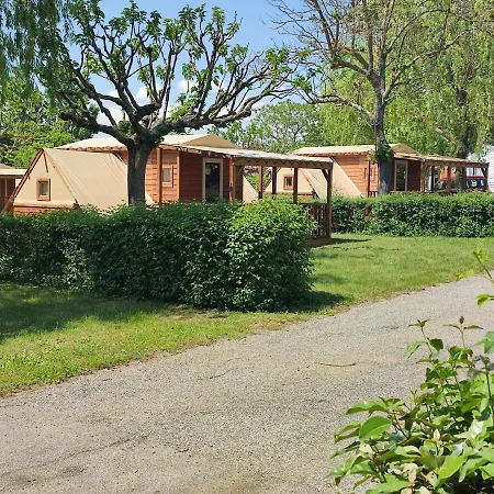 Camping Sites Et Paysages Les Pres Hauts Sisteron Exterior photo