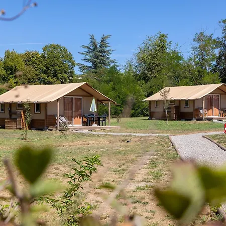 Camping Sites Et Paysages Les Pres Hauts Sisteron Exterior photo