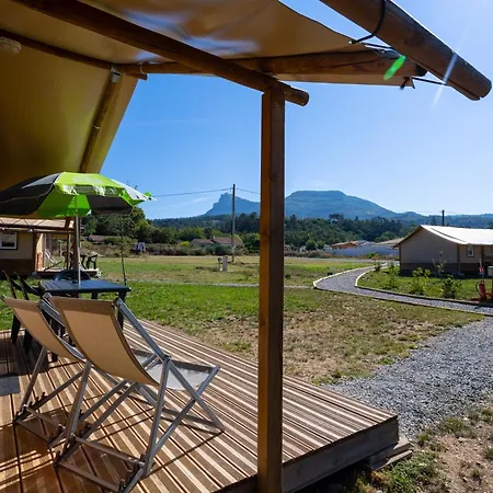 Camping Sites Et Paysages Les Pres Hauts Sisteron Exterior photo